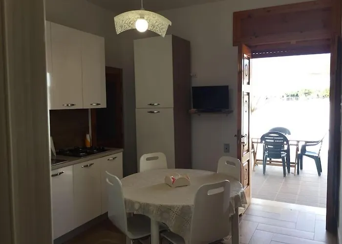 Lägenhet Casetta Girasole A Due Passi Dal Mare